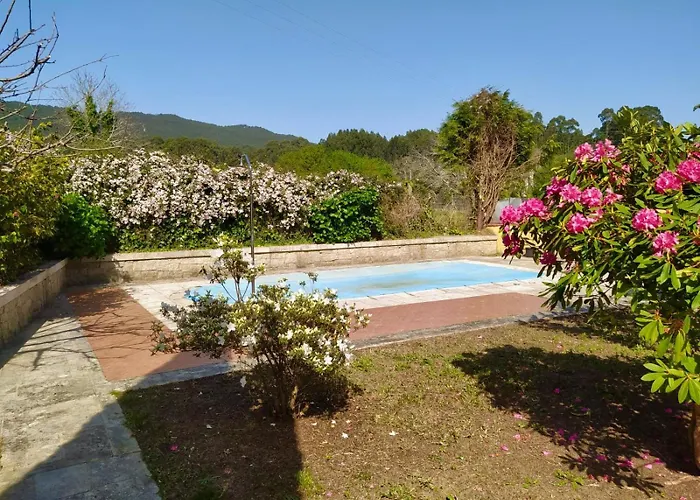 Con Jardin Y Piscina Temporada Verano Privados Samieira