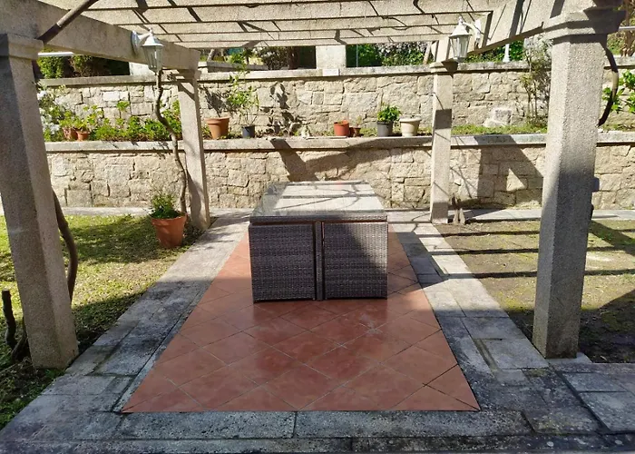 Con Jardin Y Piscina Temporada Verano Privados Samieira